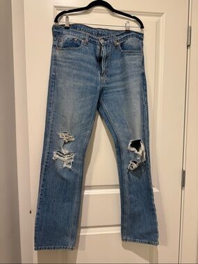 Men’s Levi’s 513 Slim Light Blue Distressed Jeans